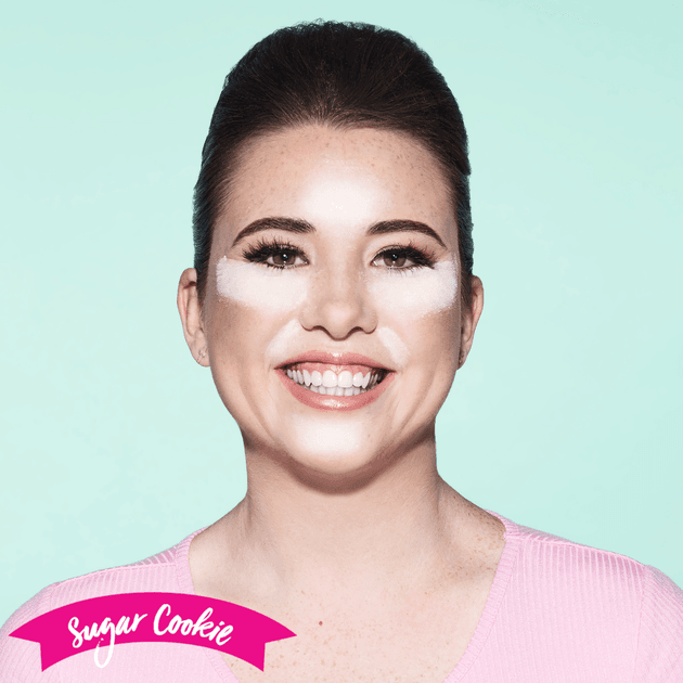 HUDA BEAUTY Easy Bake Loose Powder - Flawless, Long-Wearing Finish