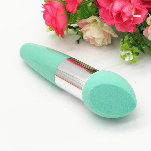 SAIANTTH Single Beveled Puff Makeup Brush for Blush, BB Cream & Liquid Foundation - Wet & Dry Use