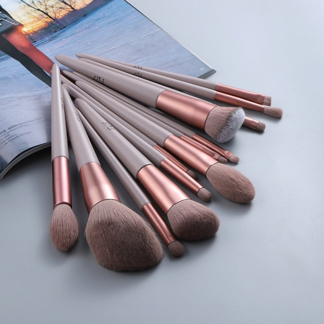 13pcs Professional Natural Hair Makeup Brushes Set for All Beauty Needs