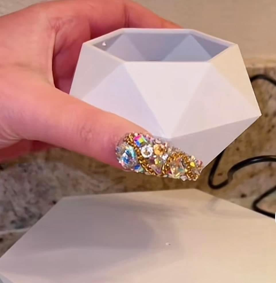 Levitating Beauty Sponge Holder