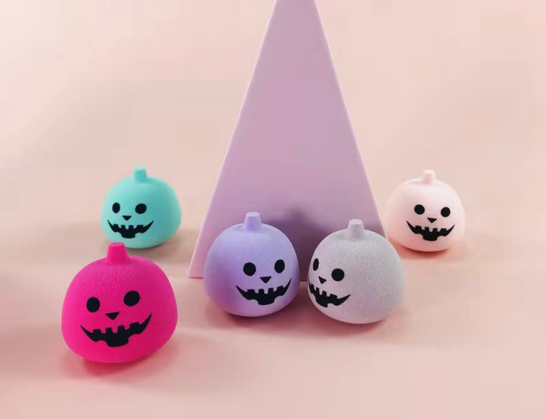 Premium Pumpkin Beauty Sponge for Flawless Makeup